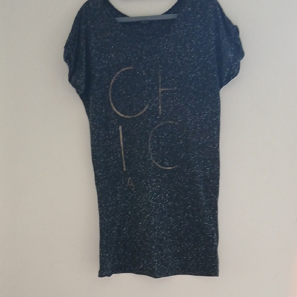 Topshop Tops - Topshop Black Tee‎ with Gold Graphic Sz 10